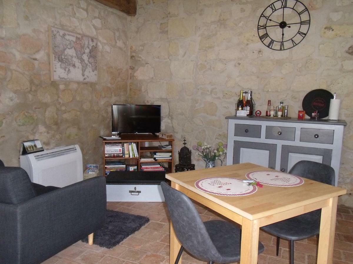 La Tour Du Grand Boust Βίλα Longué Εξωτερικό φωτογραφία